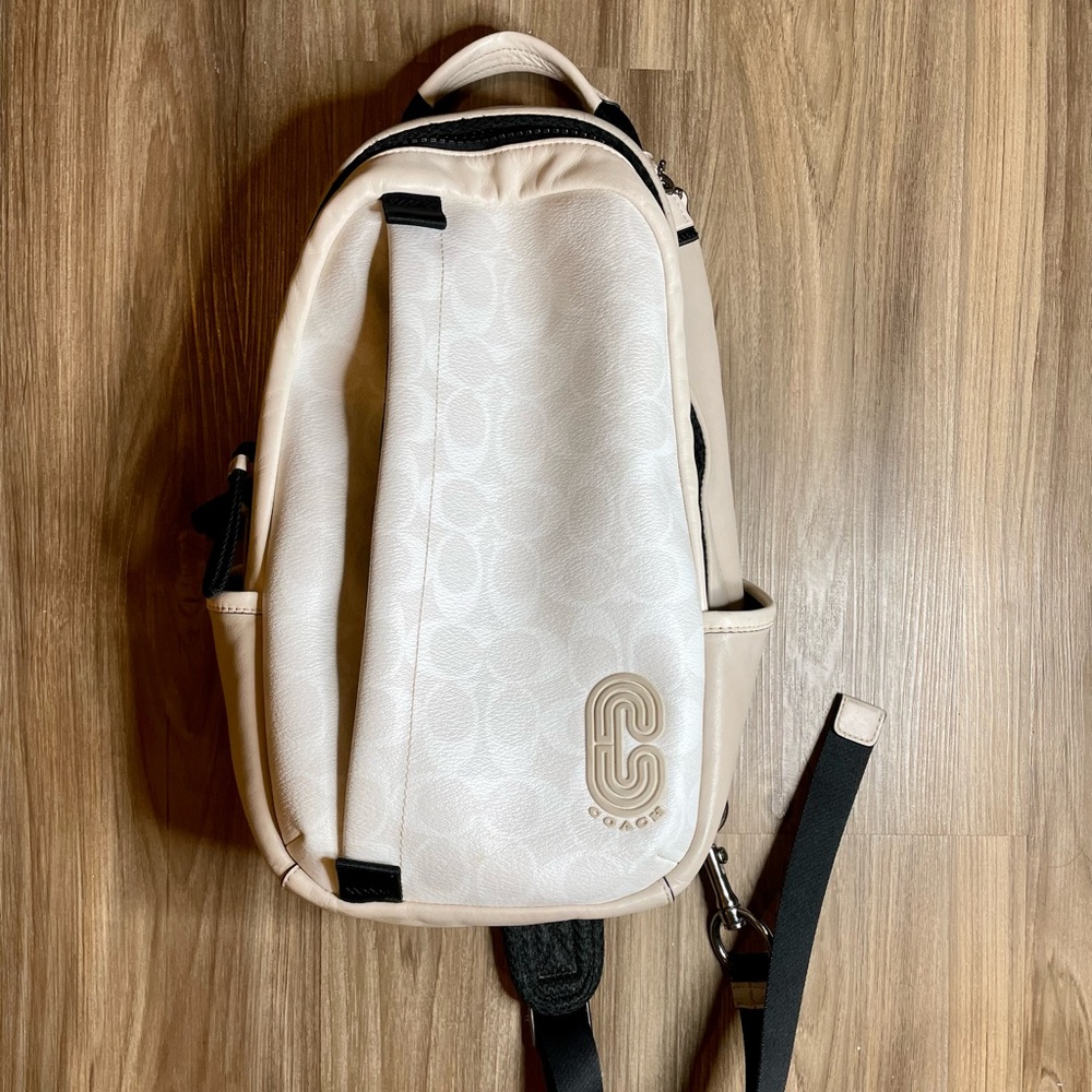 Edge Pack In Signature Canvas